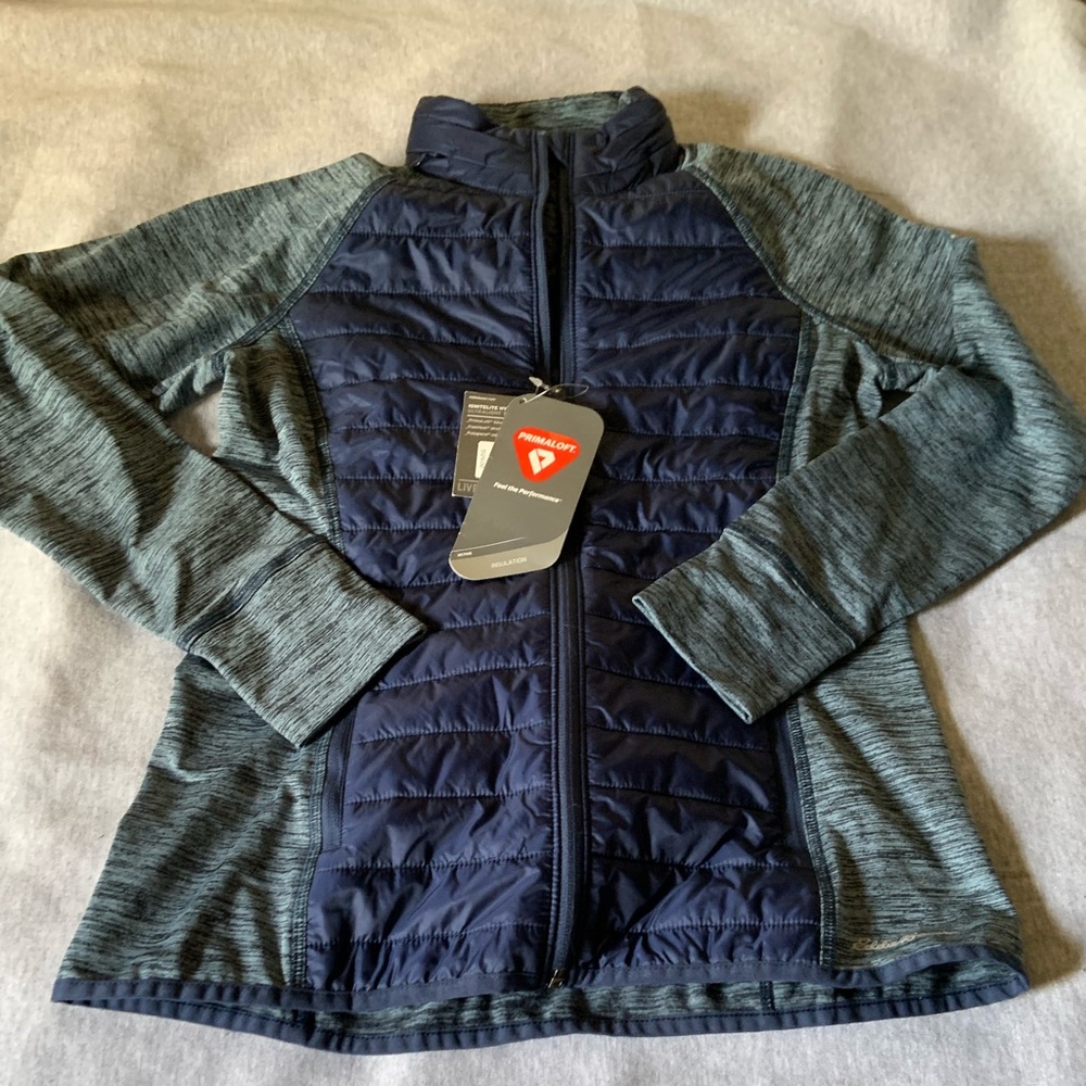 New with tags 🏷Dark blue Eddie Bauer light puffer Size: S